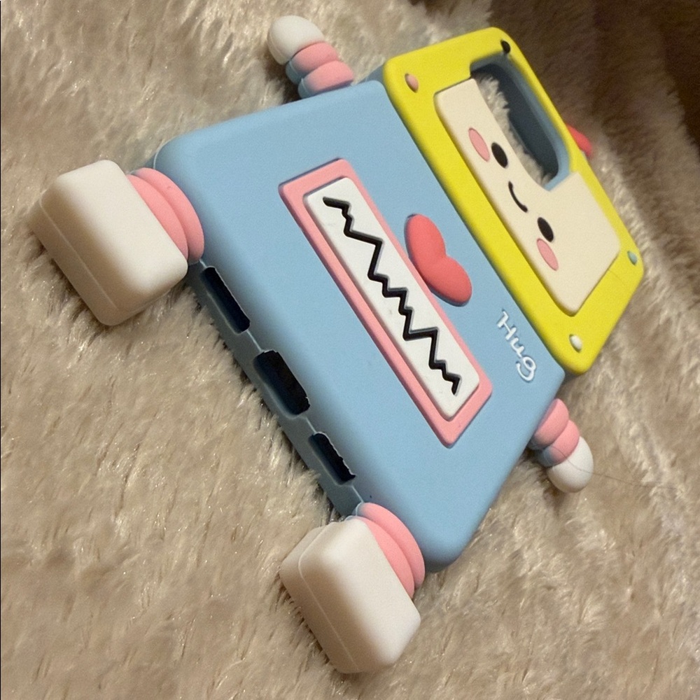COVER BOUTIQUEE 3D Kawaii Robot iPhone Case - Picture 5 of 9